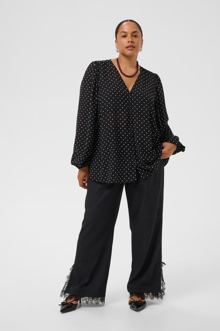 KCminda Blouse - Black W. White Dot