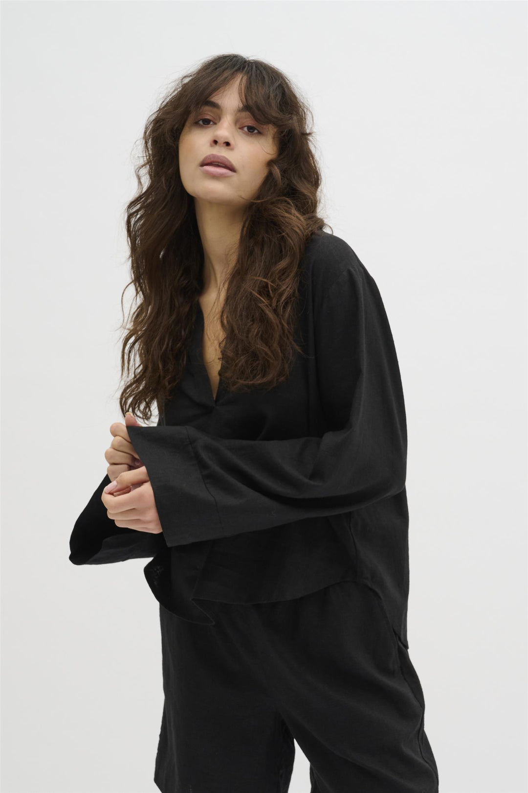 Dias Linen Blouse - Black