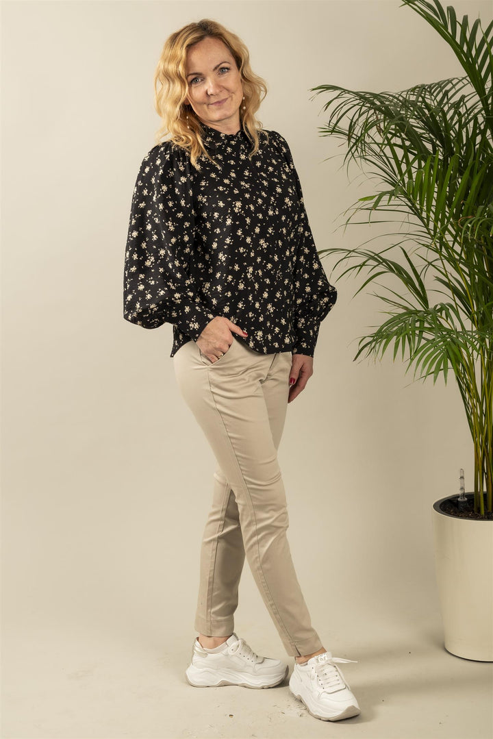KAlea 7/8 Chino Pant - Feather Gray