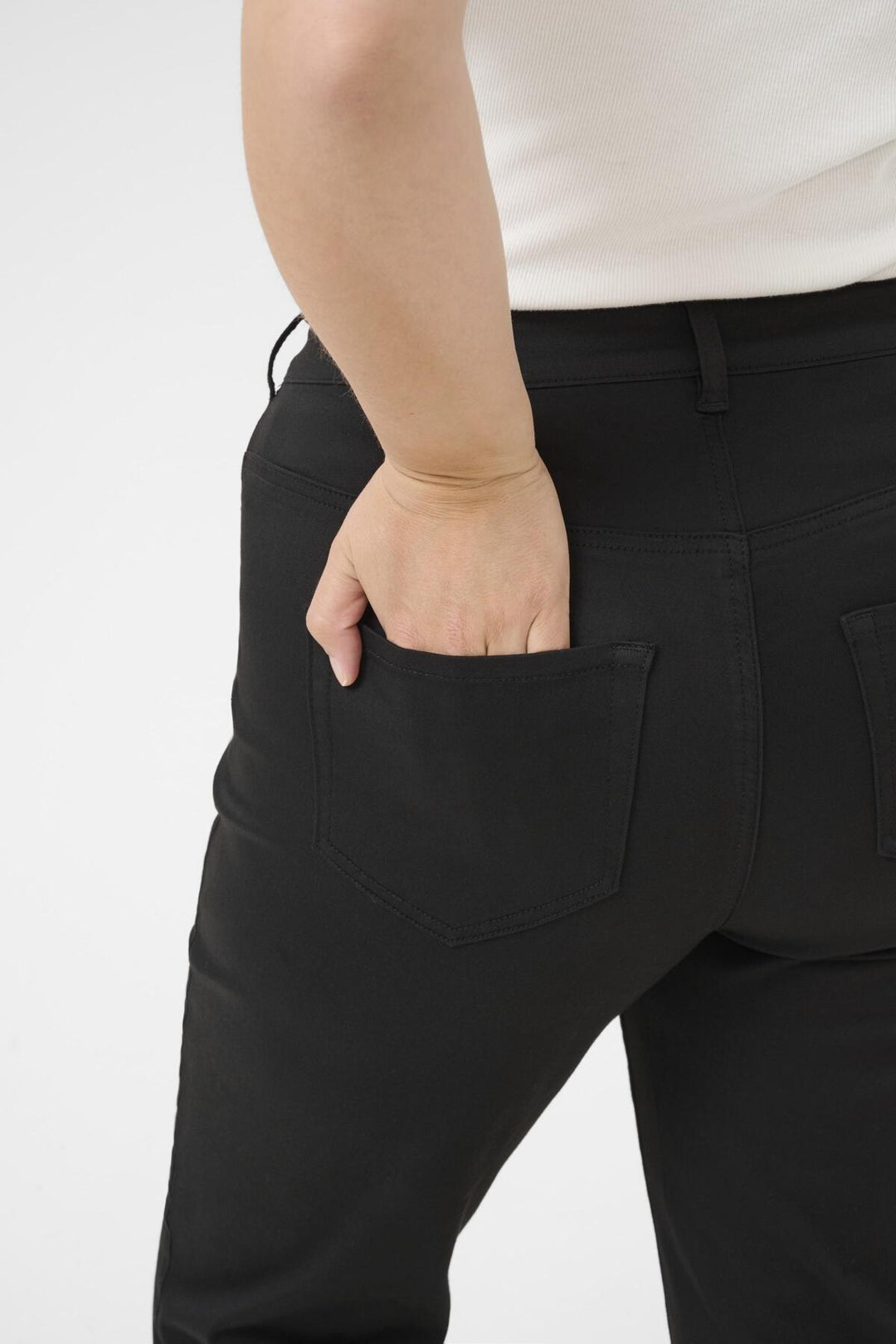 KCdina Straight Reg.length Jeans - Black Deep