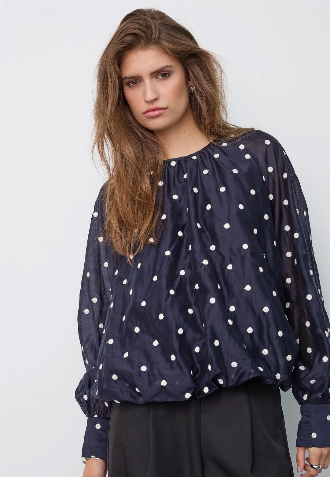 DitaCC Dot Balloon Blouse - Navy