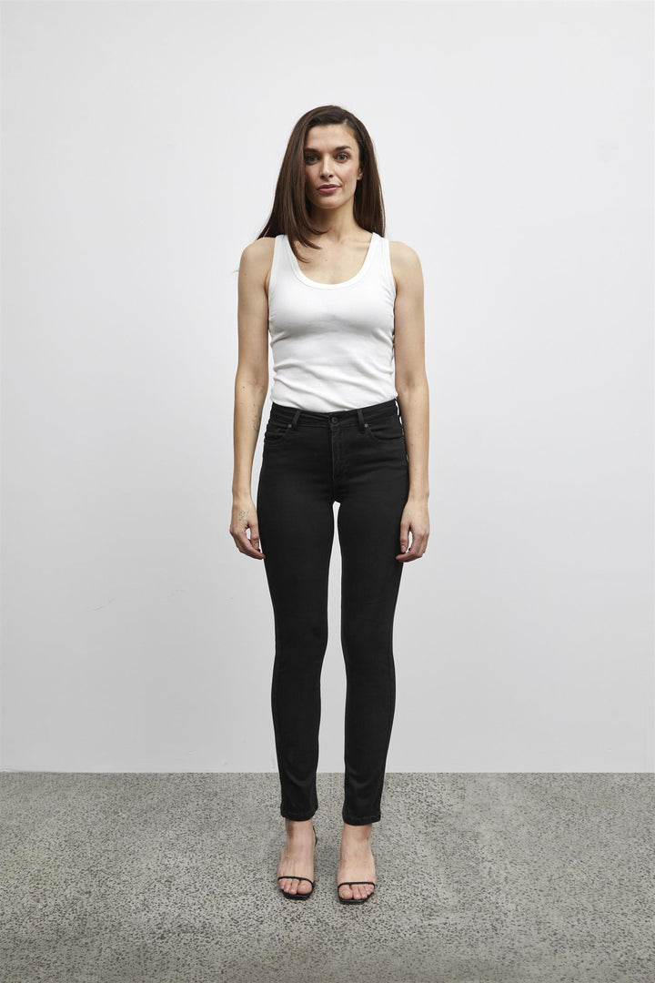 PZEMMA HighWaist Jeans Medium Straight Leg - Black Leg