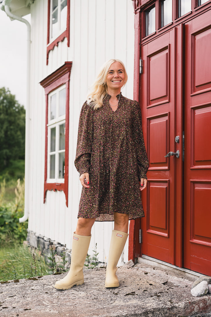 Alva Astrid Dress - Black Coffee Flower