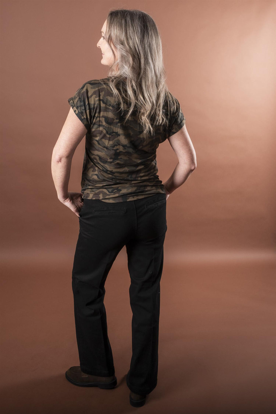 FRSEEN TEE 1 - BROWN, GREY, BLACK