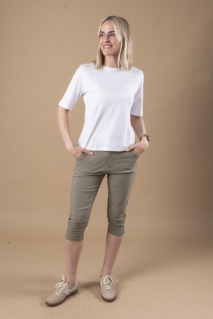 BYDIXI CAPRI PANTS - Vetiver