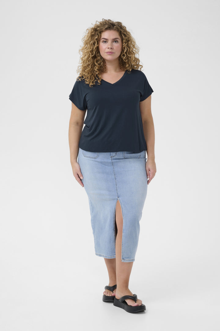 KCjena V-neck T-Shirt - Midnight Marine