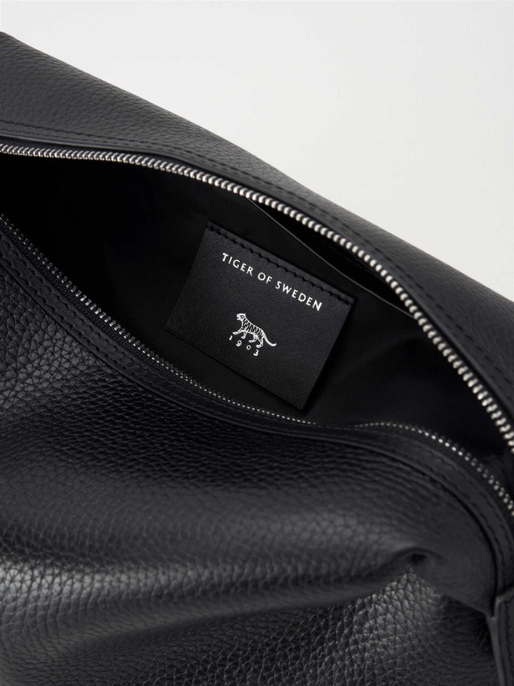 Aniyah Toilet Bag - Black